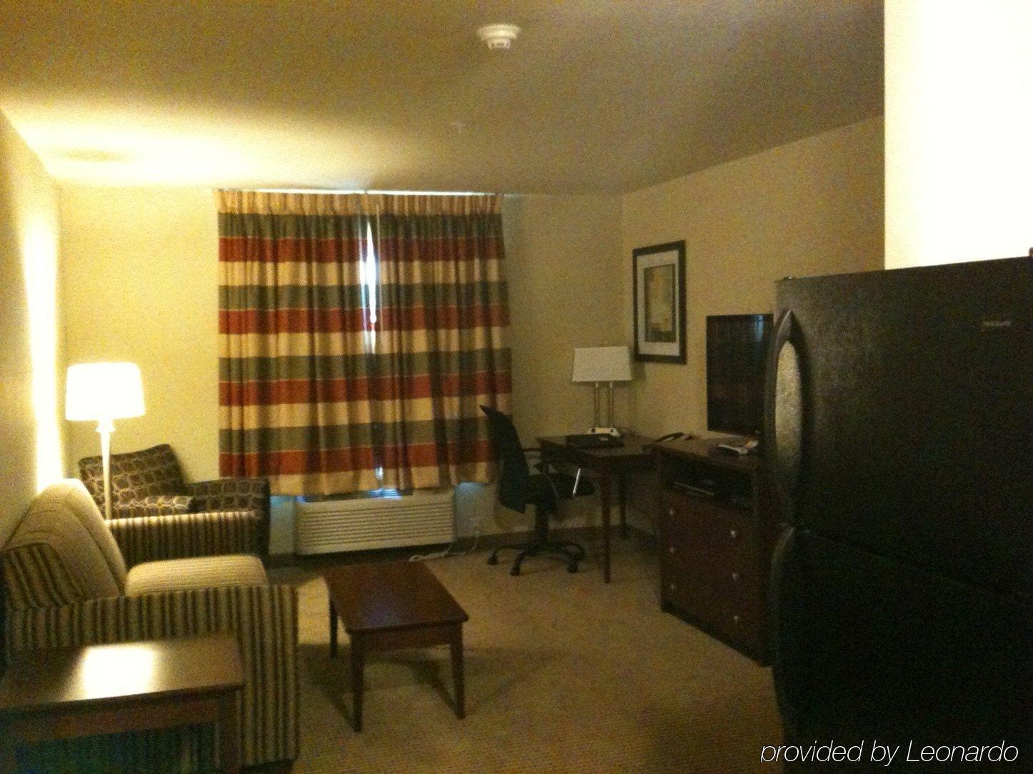 Boarders Inn & Suites By Cobblestone Hotels - Oshkosh Habitación foto
